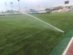 آبیاری یکنواخت زمین چمن